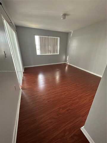 Sw 212Th St, Cutler Bay, FL 33189