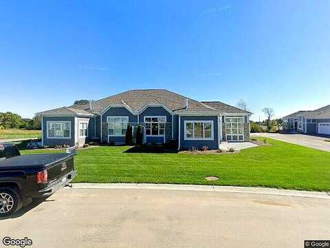 N Verona Circle, Grafton, WI 53024