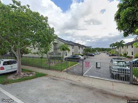 Nw 8Th St, Miami, FL 33126