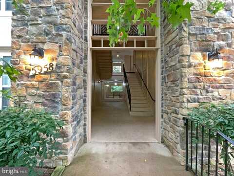 Founders Hill Drive, Alexandria, VA 22310