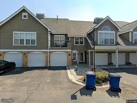Chasewood Parkway, Minnetonka, MN 55343