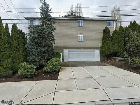 68Th Avenue Ne, Kenmore, WA 98028