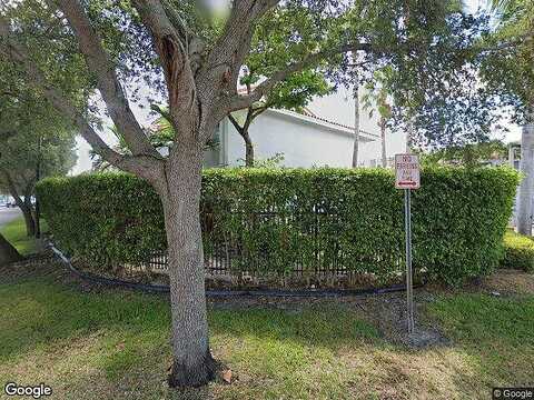 Ne 18Th Dr, North Miami, FL 33181