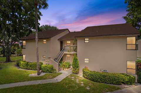Cocoplum Circle, Coconut Creek, FL 33063
