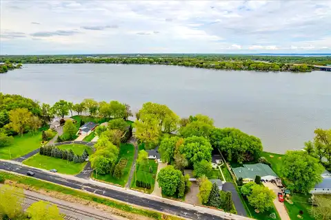 Butte Des Morts Beach, NEENAH, WI 54956