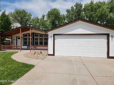 262 E Tamarack Circle, Parachute, CO 81635