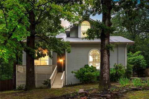 1674 N Forest Hts, Fayetteville, AR 72703
