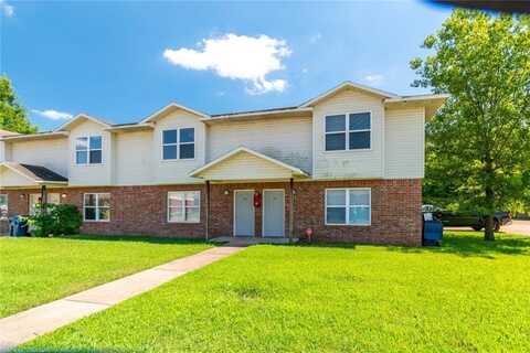 230 Meadow CT, Siloam Springs, AR 72761