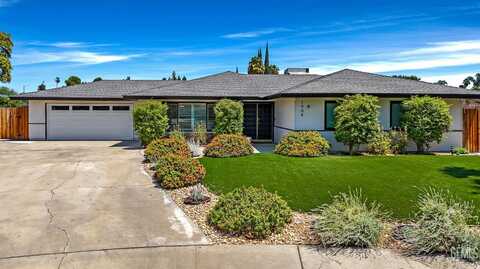 1904 Kinross Court, Bakersfield, CA 93309