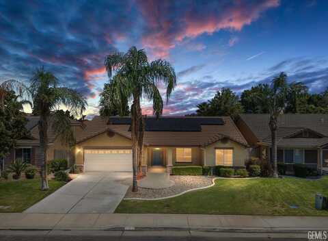 9110 Rockefeller Street, Bakersfield, CA 93311