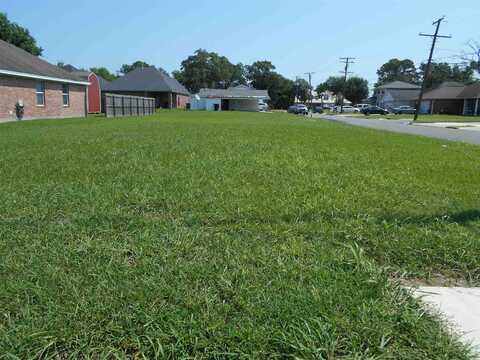 1804 N 21st Street, Nederland, TX 77627