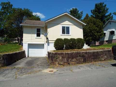 208 E Street, BECKLEY, WV 25801