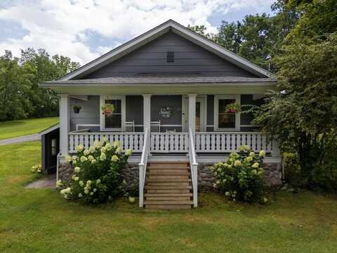 20 Crooked Run Rd., FAYETTEVILLE, WV 25840