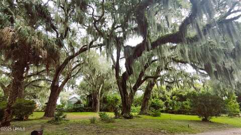 1106 11th Street, Port Royal, SC 29935