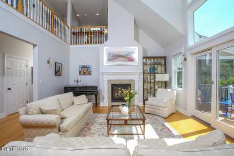 5 Silver Mine Ln, West Stockbridge, MA 01266