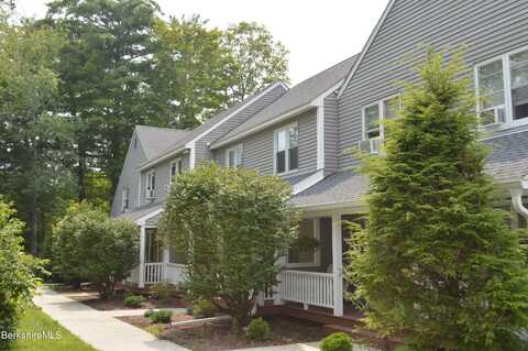 880 East, Lee, MA 01238
