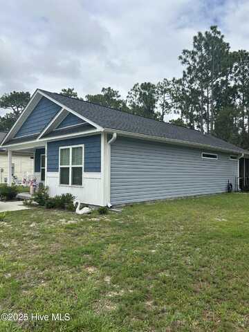 528 Edgewood Road, Southport, NC 28461