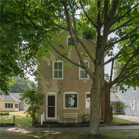 430 E Broadway Avenue, Cape Vincent, NY 13618