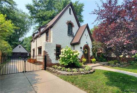 165 Lamarck Drive, Amherst, NY 14226