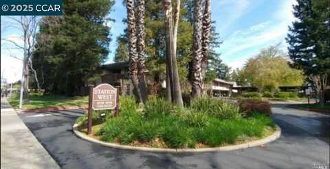 2742 Oak Rd, Walnut Creek, CA 94597