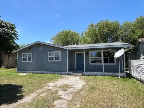 629 Lopez Street, Taft, TX 78390