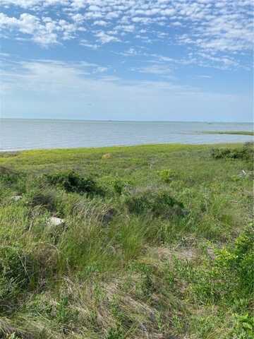 2516 1st Street, Bayside, TX 78340