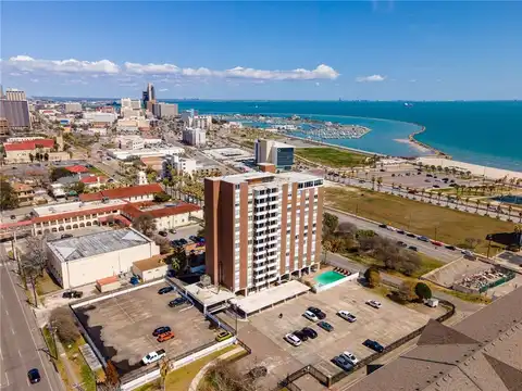 715 S Upper Broadway Street unit: 404, Corpus Christi, TX 78401