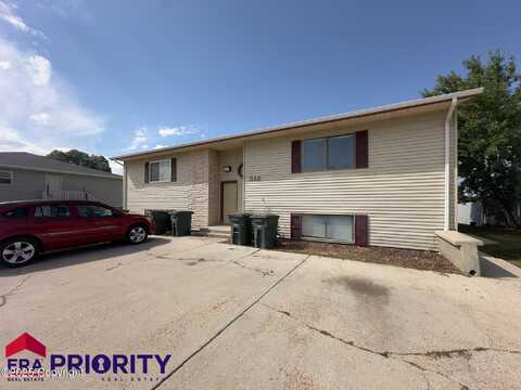 512 Vivian St, Gillette, WY 82718