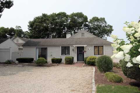59 Mashie Circle, Mashpee, MA 02649