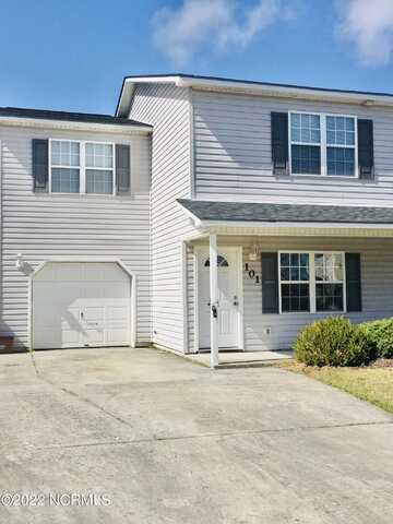 101 E Coopers Court, Hubert, NC 28539