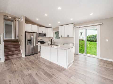 5295 Sharon Avenue, Columbus, OH 43214