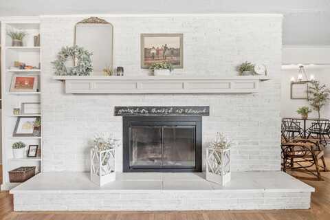 2484 State Route 37 W, Delaware, OH 43015