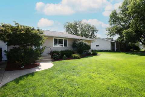 319 SW 7th St Place, Ogden, IA 50212