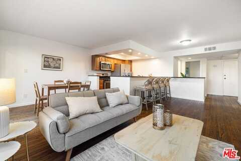 2700 Cahuenga Blvd, Los Angeles, CA 90068