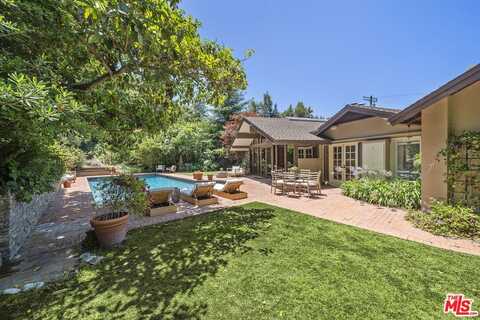 3 Latimer Rd, Santa Monica, CA 90402