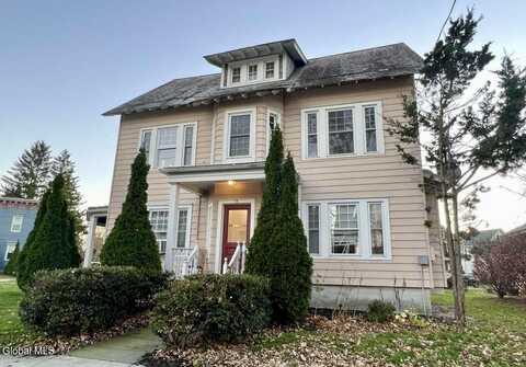 14 Woodlawn Avenue, Albany, NY 12208