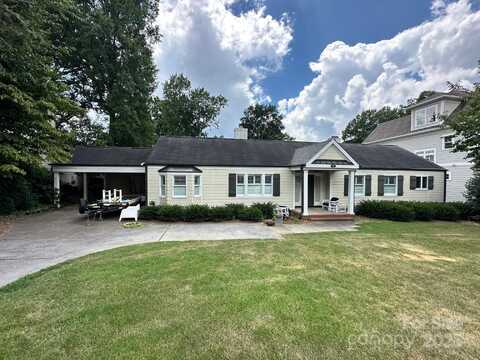 363 Tranquil Avenue, Charlotte, NC 28209