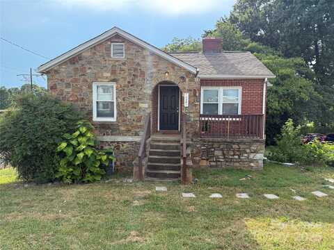 1821 Remount Road, Charlotte, NC 28208