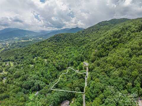 999 Cobblestone Drive unit: 32, Waynesville, NC 28786