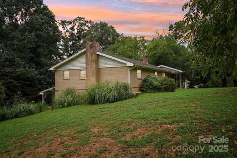 142 Byrd Lane, Hendersonville, NC 28792