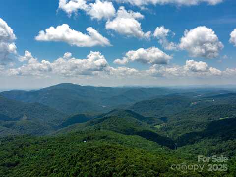 68 Misty Dawn Cove unit: 13A, Hendersonville, NC 28792