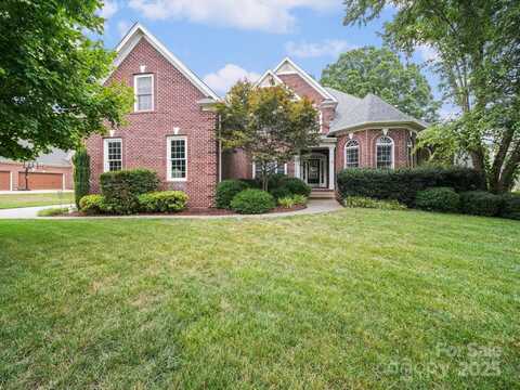 7408 Golf Course Drive S, Denver, NC 28037