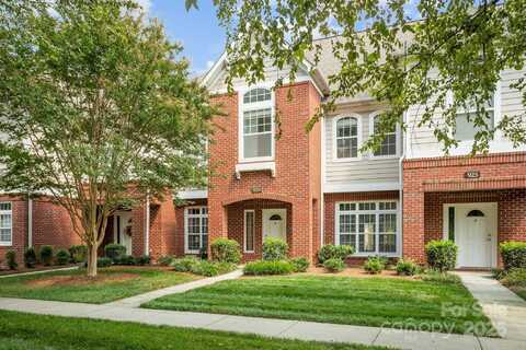 929 Central Park Circle, Davidson, NC 28036