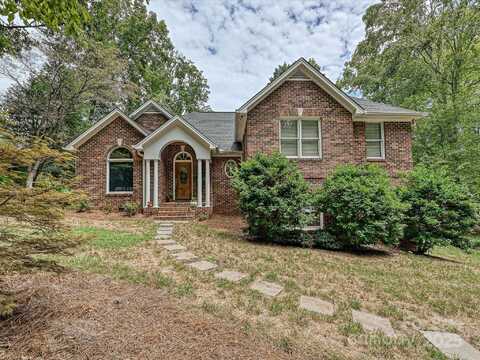 11902 Mountain Crest Circle, Charlotte, NC 28216