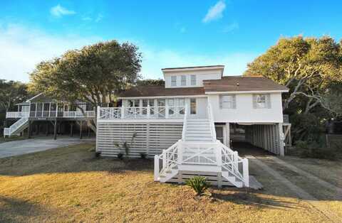 707 Palmetto Boulevard, Edisto Island, SC 29438