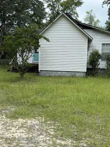 7453 Kingstree Highway, Manning, SC 29102
