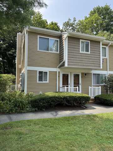 6 Rose Lane, Danbury, CT 06810