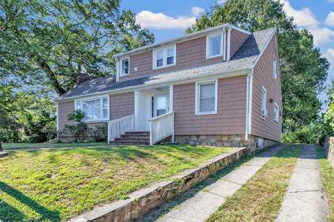 86 Vanguard Street, Bridgeport, CT 06606