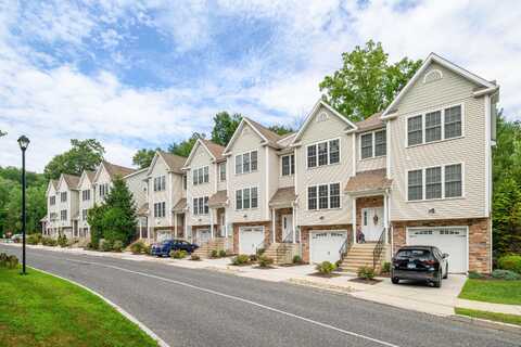 2 Oak Meadows Drive, Brookfield, CT 06804