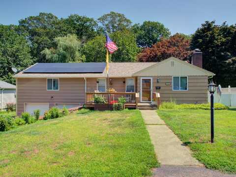 114 Park Avenue, Montville, CT 06382